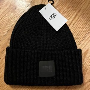 NWT UGG Chunky Rib Knit Beanie